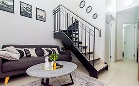 Aya Luxury Loft